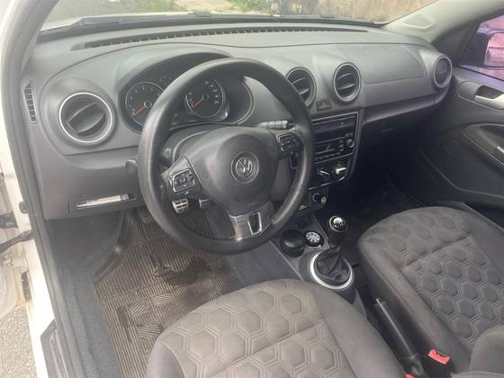VOLKSWAGEN VOYAGE 1.0 MI SELEÇÃO 8V FLEX 4P MANUAL VOLKSWAGEN VOYAGE 1.0 MI SELEÇÃO 8V FLEX 4P MANUAL